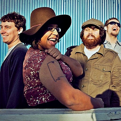 Ακούστε το / Alabama Shakes – Hang Loose