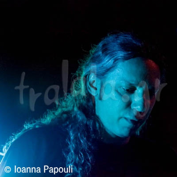 Ο Αλκίνοος Ιωαννίδης πάντα συνεπής στο καλοκαιρινό μας ραντεβού! (φωτορεπορτάζ απο το Θέατρο Βράχων)