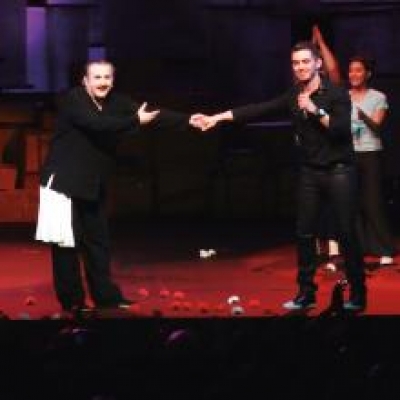 Ο Λάκης Λαζόπουλος και ο Μιχάλης Χατζηγιάννης μαζί σε συναυλία στο Λονδίνο!