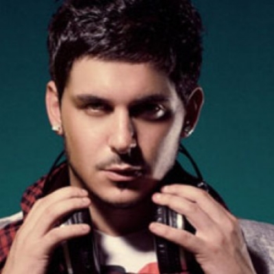 Ο Stan προμοτάρει το νέο του δίσκο «Stan» που μόλις κυκλοφόρησε και μας δίνει ραντεβού στα Public