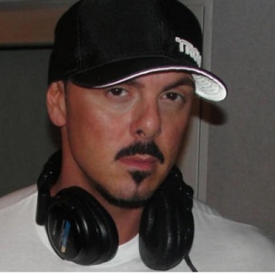 Σάββατο 9 Ιουνίου ο NiVo στην Εύβοια!