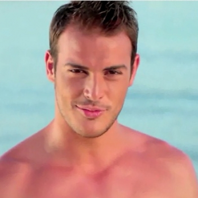 Το νέο βίντεο κλιπ του Σάκη Αρσενίου!!!