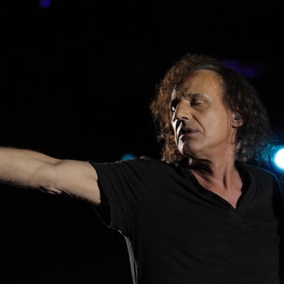 Βασίλης Παπακωνσταντίνου: Μετά την εκρηκτική συναυλία στην Ερέτρια, σειρά έχει η Λαμία