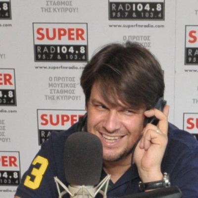 Δείτε υλικό απο την εμφάνιση του Πάνου Κιάμου στην Κύπρο & τον Super FM!