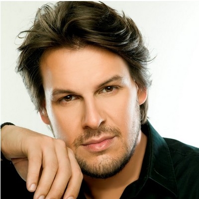 Λουλουδοπόλεμος με τον Πάνο Κιάμο στο Ποσειδώνιο!