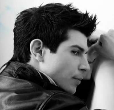 Νέα κυκλοφορία: Δημήτρης Λιόλιος - "Με τέρμα γκάζι"