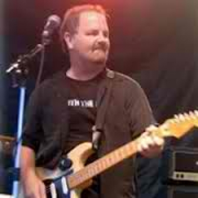 Νεκρός βρέθηκε ο Larry Hoppen, τραγουδιστής των Orleans 