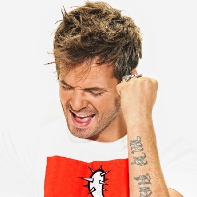 Ο Νίνο Ξυπολιτάς σε live εμφάνιση @Paradiso Beach Club στη Ρόδο