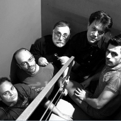 Προσεχώς ο Θάνος Μικρούτσικος μαζί με Υπόγεια Ρεύματα live