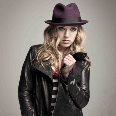 “Put the gun down” Δείτε και ακούστε το καινούριο single της ZZ Ward!