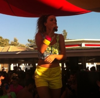 Sok FM Sundays Parties @ Praia Daluz με Κατερίνα Στικούδη, Βο & Νίκο Σουλιώτη!