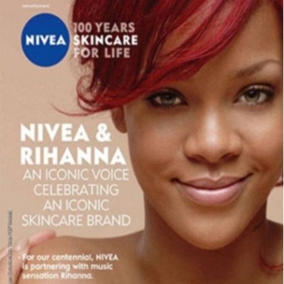 Γιατί κατέβασαν την καμπάνια της Rihanna για τη Nivea;