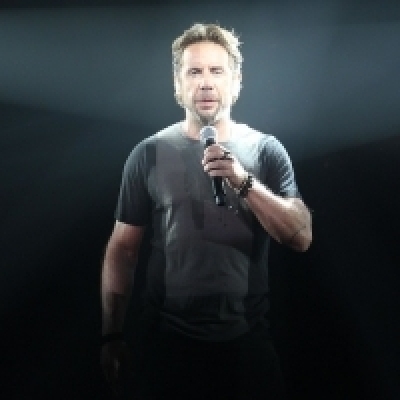 Γιώργος Μαζωνάκης: Εμφανίσεις σε άλλη χώρα! Που?