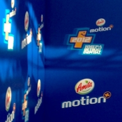 Η εμφάνιση της Έλενας Παπαρίζου στην Ημέρα Θετικής Ενέργειας 2012 της Amita Motion!