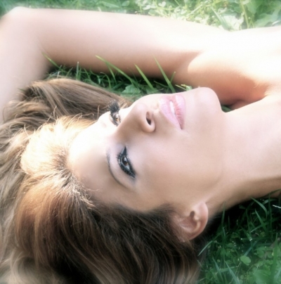 Ακούστε αποκλειστικά στο Tralala.gr: Ελένη Χατζίδου - Χειρότερα!