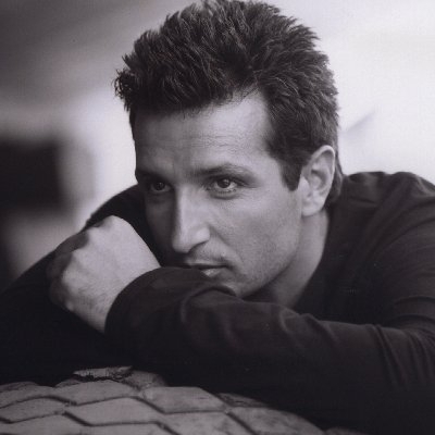 Δημήτρης Μπάσης: “Με ενοχλεί που τα Μέσα δίνουν «βήμα» σε ανθρώπους που δεν το αξίζουν!”