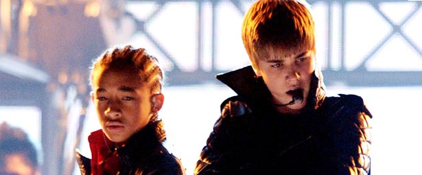 ΑΚΟΥΣΤΕ: “Love Me Like You Do” από Justin Bieber ft. Jaden Smith (Remix)