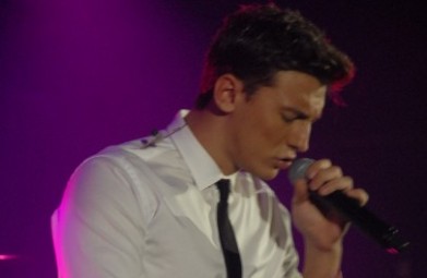 Πάρις: Ο ερμηνευτής που υπόσχεται πολλά