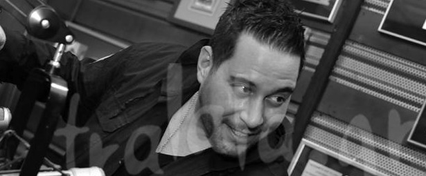 Βαλεντίνο: “Δεν μπορώ να φανταστώ τον εαυτό μου στα 50 με σκουλαρίκι για να συμβαδίζω με την εποχή!”