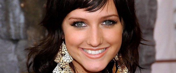 H επιστροφή της Ashlee Simpson είναι εδώ!