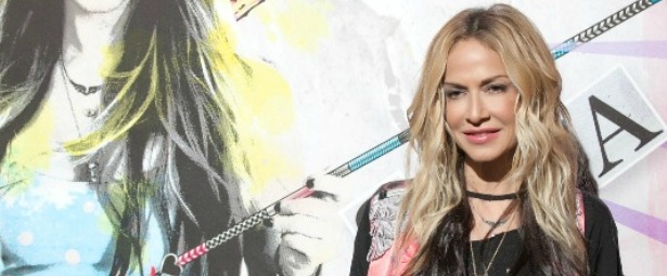 Η Άννα Βίσση επιστρέφει δυναμικά στο "L A V" @ Kentro Athinon το Σάββατο 17/11