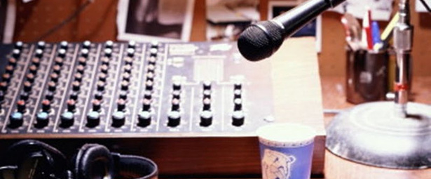 Απεργούν οι ραδιοφωνικοί σταθμοί Best και VFM!