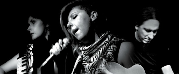 Η Αθηνά Ρούτση & the acoustic babies στο Χυτήριο 1/12