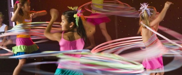 Προτείνουμε: Flying Superkids στο Θέατρο Badminton 14,15,16/12