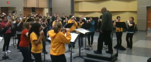 Μια σχολική μπάντα με άγριες διαθέσεις