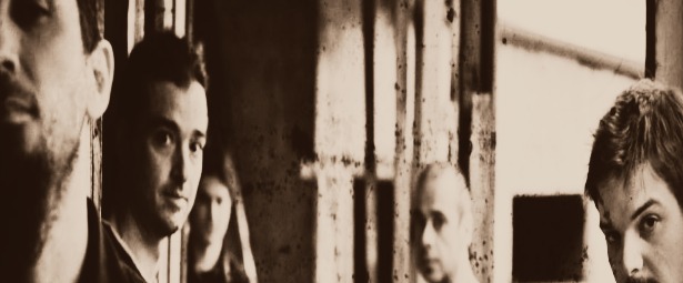 Οι Gravitysays_i στο Σταυρό του Νότου club 13/11