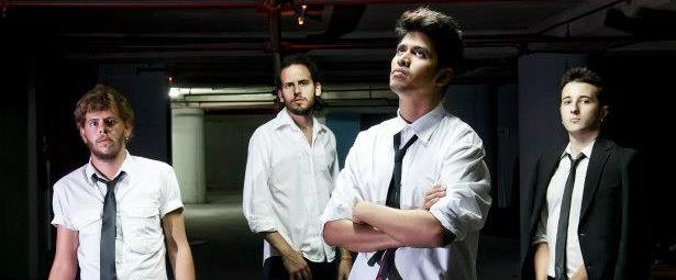 Το πρώτο τους τραγούδι κυκλοφόρησαν οι Miss Cherry