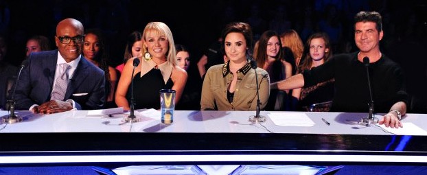 Ξύρισε το κεφάλι της για να εντυπωσιάσει στο X Factor USA! Όλα όσα έγιναν στο 1o live