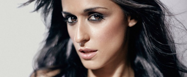 Χριστίνα Σάλτη| Ακούστε το teaser του νέου της single με τίτλο "Σιγά"