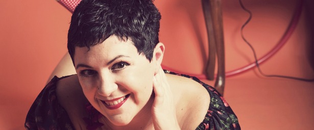 Οι εμφανίσεις της Βικτωρίας Ταγκούλη στη Κόκκινη Σβούρα & Πόλη Θέατρο 2,9,15/12