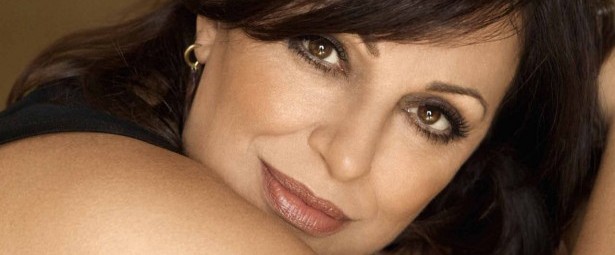 "Τα όνειρα Γίνονται Πάλι"| Η Χάρις Αλεξίου κυκλοφορεί το νέο της album στις 13/10