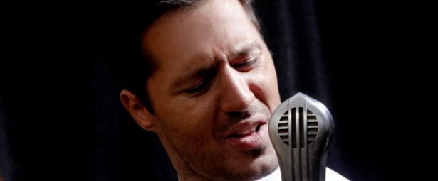 “Με τον καιρό” | Νέο τραγούδι από τον Αδάμ Τσαρούχη