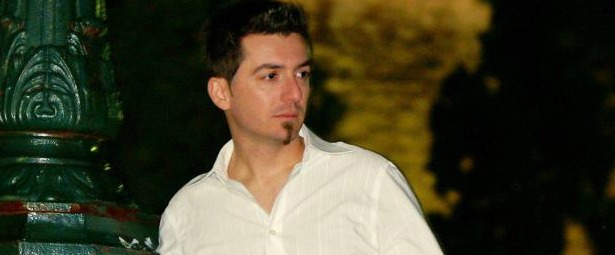 Γνωρίστε το Χρήστο Κουκουλάκη και το τραγούδι του ''Αγαπάω''!