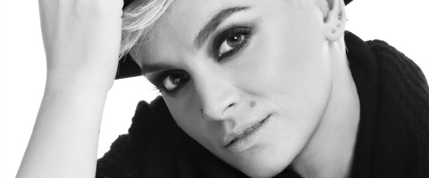 Η Ελεωνόρα Ζουγανέλη στο Black is Alive 19,26/1