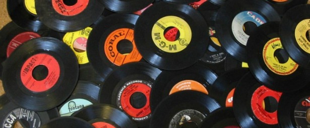 Rockin Xmas Bazaar στο Gagarin 205 16/12