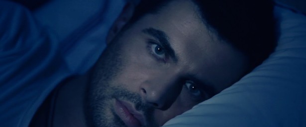 “Γυρίζω το Χρόνο” | Νέο video clip από τον Γιώργο Παπαδόπουλο