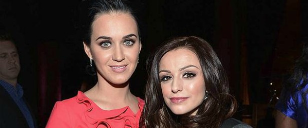 Δείτε τη Cher Lloyd να διασκευάζει Katy Perry!