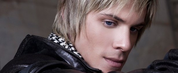 Νέο single από το Νίκο Οικονομόπουλο!