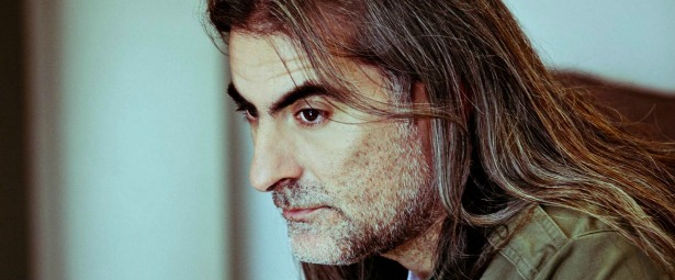 "Τhe other side of Blue" | Πάρτε μια γεύση από το νέο video clip του Φίλιππου Πλιάτσικα