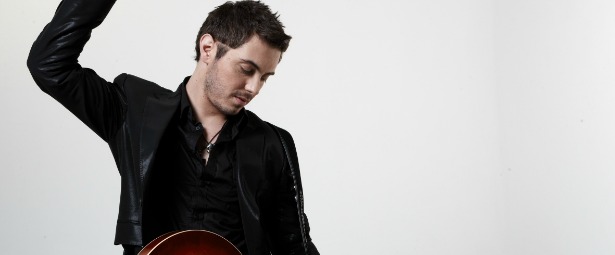 Χρονοντούλαπο: Ο Μιχάλης Χατζηγιάννης στον κυπριακό τελικό της Eurovision το 1996!