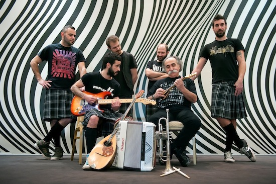 KOZA MOSTRA & ΑΓΑΘΩΝΑΣ ΙΑΚΩΒΙΔΗΣ