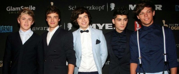 Οι One Direction θα σε φιλήσουν, οι Pup Direction θα σε γλύψουν! Εσύ… αποφασίζεις!  