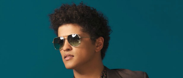 Δες την εμφάνιση του Bruno Mars στο show του Jimmy Kimmel!