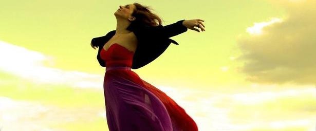 Νέο τραγούδι από την Ευτυχία Μητρίτσα!