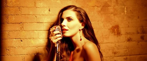 Νέα κυκλοφορία | Φωτεινή Δάρρα - Λουλούδι στη Φωτιά