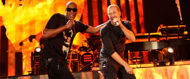 Όταν ο Chris Martin «χτυπιέται» στους ρυθμούς του Jay-Z..(VIDEO)